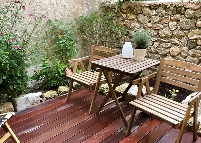 Zofia Appartements - Appartement Avec Cour Privee #1